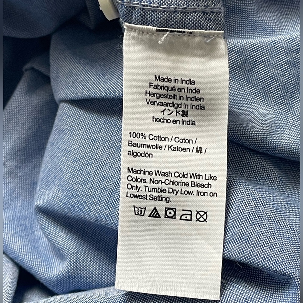 J.Crew Classic Fit Chambray Button Down Shirt Blue Size 6 - Picture 4 of 4